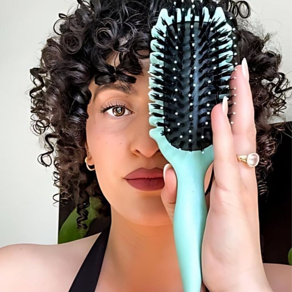 Brosse à Boucles Rebondissante – Définit les Boucles et Réduit les Frisottis